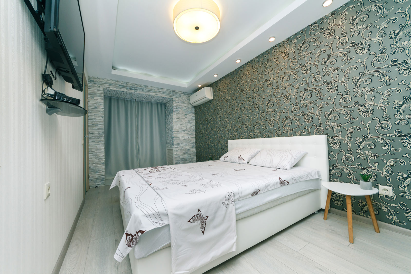 б-р Леси Украинки, 9