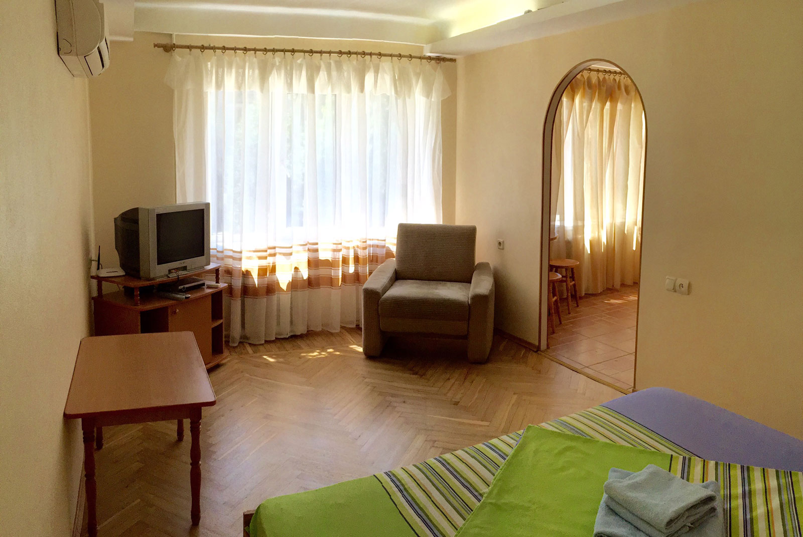 б-р Леси Украинки, 5